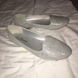 silver sparkly flats size 6 1/2